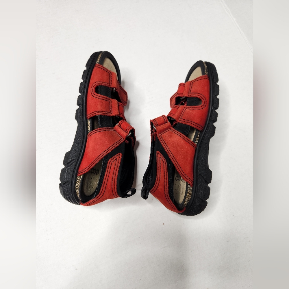NEW ECCO Kids Size Women 3 / Kids 1.5-2 / Euro 33 Red Leather Sandals - Picture 4 of 7